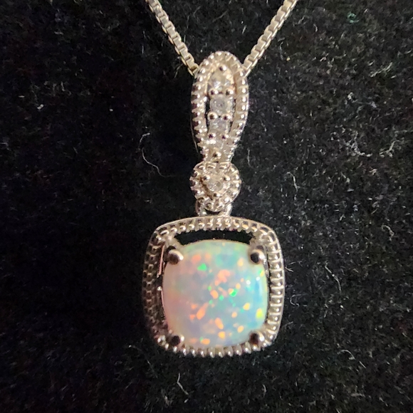 Beautiful Kay Jewelers Opal & Diamond Necklace - Picture 3 of 8